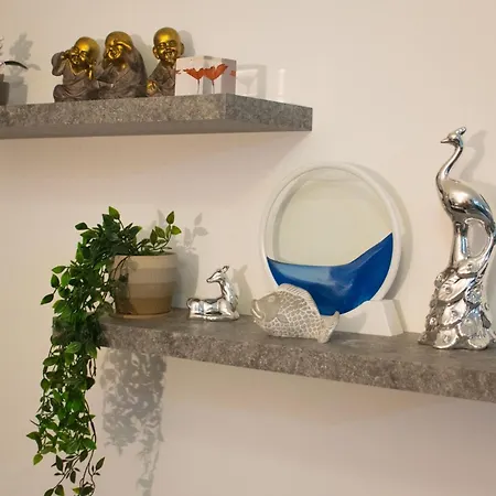 Nelly's Place 10 Apartment *