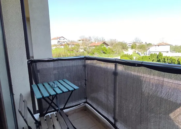 Nelly's Place 10 Shkorpilovtsi